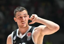 "Volim da igram kada su svi protiv nas" Anđušić objasnio zbog čega je gestikulirao prema navijačima Crvene zvezde