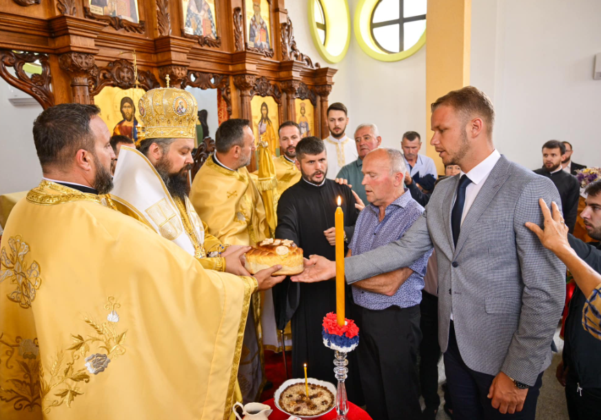 Stanivuković prisustvovao slavi crkve u Bočcu "U ovom djelu grada radimo mnoštvo korisnih projekata"