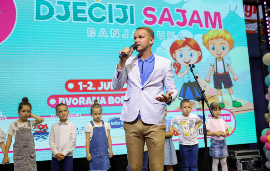 "Godišnja ušteda u visini od nekoliko plata" Stanivuković uvodi KARTICE PRIJATELJSTVA za povoljniju kupovinu opreme za bebe