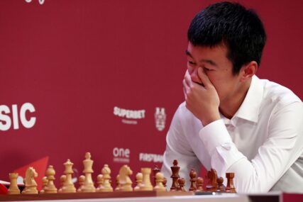 (VIDEO) Šampion svijeta koji to možda nije: Liren Ding igra očajno, nakon osvajanja titule ogroman pritisak SLOMIO KINEZA