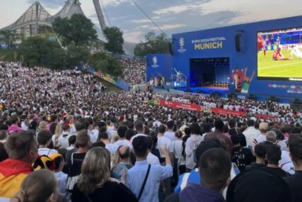 (VIDEO) LUDNICA U MINHENU Ne mogu svi navijači Njemačke na stadion, ali su u Fan zoni napravili spektakl