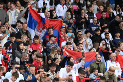  Samo ove zastave smijete da unesete: UEFA upozorila srpske navijače, ovo traži od njih