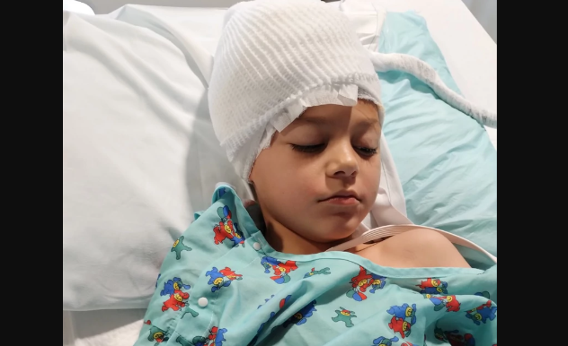 "Njemu odumire mozak" Mali Ogi na rođenju je ispao doktoru iz ruku na pločice, a danas se bori sa 14 DIJAGNOZA i treba mu naša pomoć