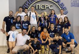 (FOTO) BANJALUČANI OSVOJILI 214 MEDALJA Plivački klub Olimp najbolji na šampionatu Republike Srpske