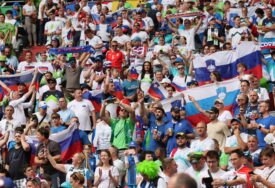 (VIDEO) Slovenci protiv Srbije oborili rekord: Luka Jović rastužio više od 20.000 navijača iz dežele