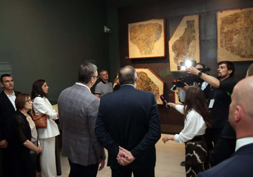 (FOTO) "To je blago Srbije" Vučić i Dodik na kraju Prvog svesrpskog sabora posjetili Narodni muzej u Beogradu