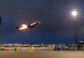Pukom srećom izbjegnuta tragedija: Avion sa 389 putnika se zapalio samo nekoliko trenutaka nakon polijetanja