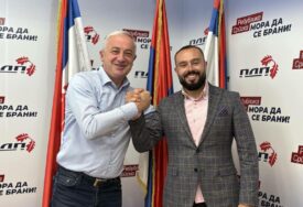 (FOTO) "Potrudiću se da izaberemo novo rukovodstvo sastavljeno od najkvalitetnijih ljudi" Božidar Novaković izabran za povjerenika za Savjet mladih PDP