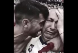 (VIDEO) RONI SUZE NA UTAKMICI Đani zaplakao kada su Orlovi dali gol protiv Slovenije, isplivao snimak sa tribina