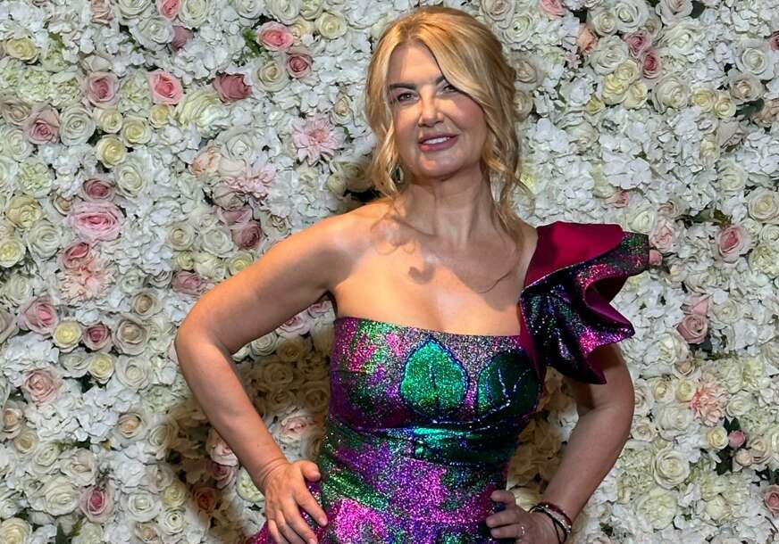 (FOTO) "Da ne bih grizla i druge, pobjegla sam" Voditeljka napustila Srbiju, pa otkrila šta je njen spas