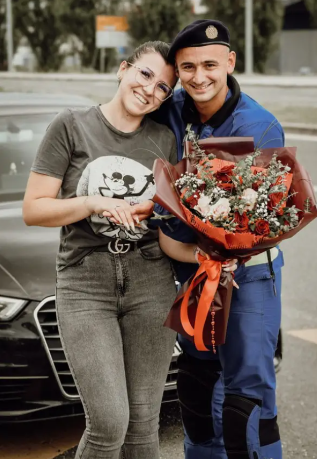 Policajac Marko zaprosio djevojku