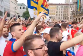 (VIDEO) "Luka Dončić jedan je od nas" Navijači Srbije i Slovenije zajedno u glas pjevali NBA zvijezdi