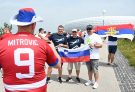 (VIDEO) Sjajna atmosfera u Minhenu: I UEFA oduševljena srpskim kolom