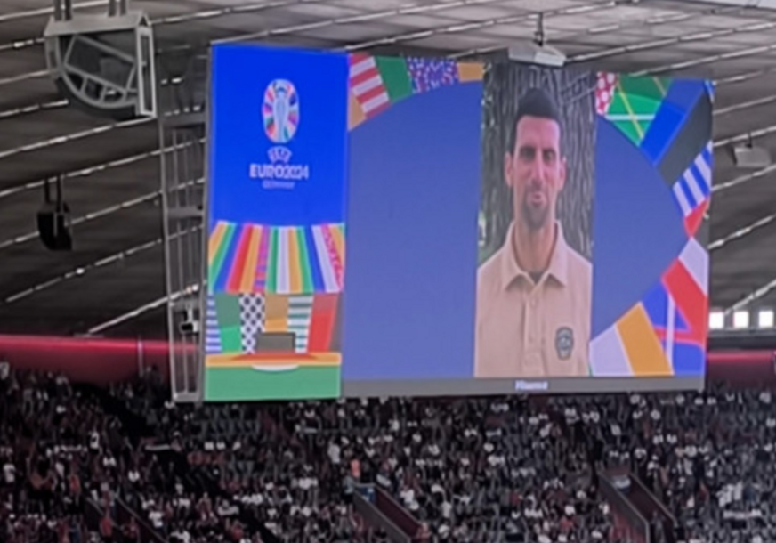 (VIDEO) KAKVA MOTIVACIJA ZA ORLOVE Novak Đoković se ponovo pojavio na video bimu, izazvao LUDNICU NA TRIBINAMA