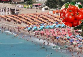 (VIDEO) PARADAJZ TURISTA POSTAO VIRALAN Snimio šta jede na jednoj od omiljenih plaža Srba na Jadranu, ljudi oduševljeno komentarišu
