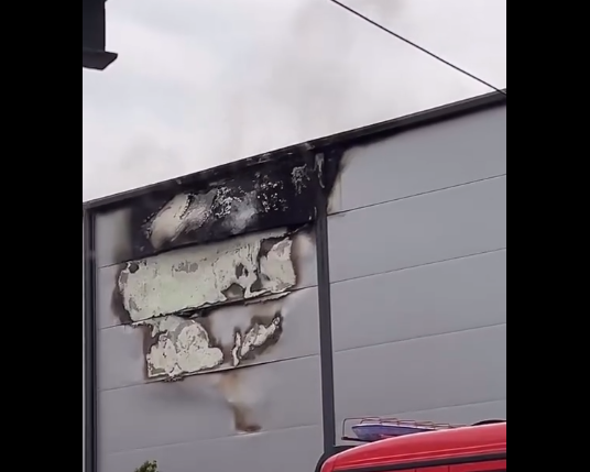 požar u kineskom šoping centru u Surčinu