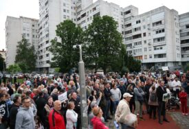 (FOTO, VIDEO) Najavljena nova okupljanja: Mještani Borika nezadovoljni zbog predviđene izgradnje nebodera