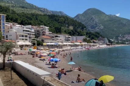 (VIDEO) "KAO MAGISTRALA DUHOVA" Snimak iz jednog od omiljenih ljetovališta u Crnoj Gori pokrenuo BURNU RASPRAVU