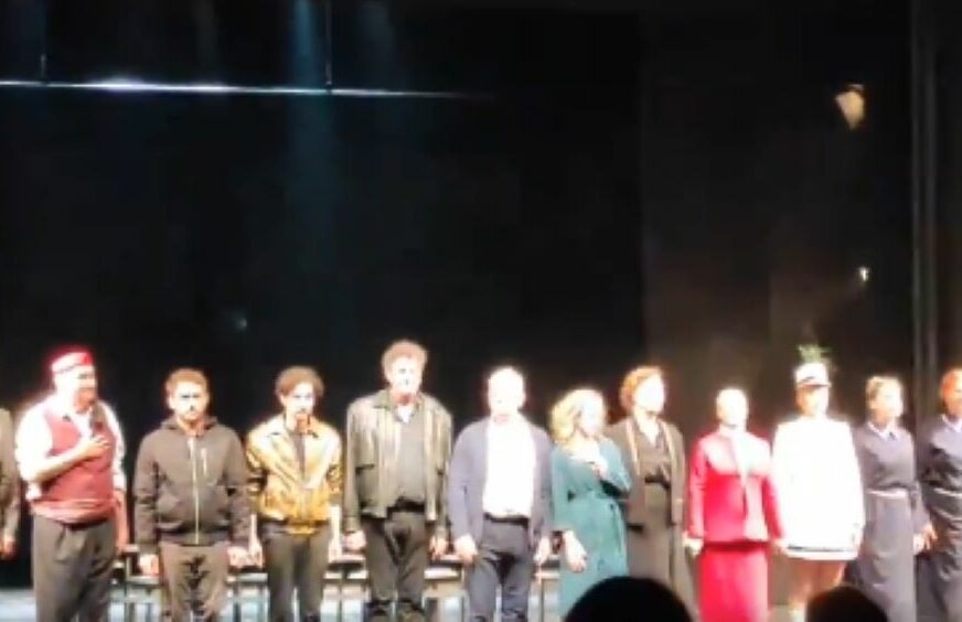 (VIDEO) LJUDI OD VOSKA Narodno pozorište Sombor izvelo prvu predstavu na Teatar festu