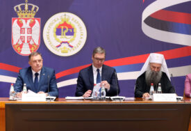 "SRBIJA JE UZ SRPSKU" Vučić poručio da su u deklaraciji uvaženi mnogi zahtjevi Srpske, ali da NE SADRŽI RAZDRUŽIVANJE