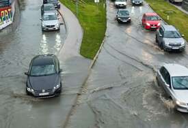 Jednu grešku svi prave: Evo na koji način ćete zaštititi vaš automobil od nevremena