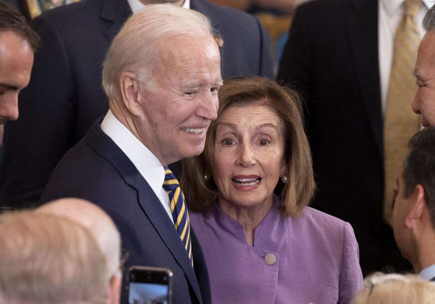 Džo Bajden i Nensi Pelosi