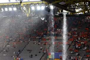 voda na stadionu u Dortmundu