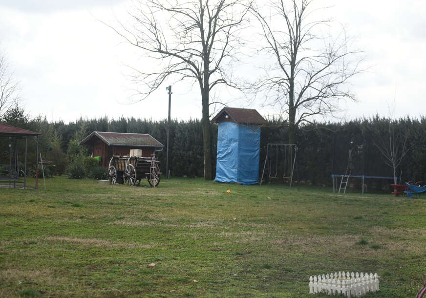 Nataša Bekvalac, vila, Čenej