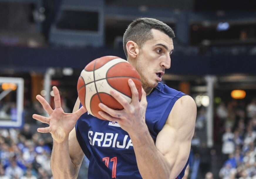 (FOTO) SELI SE U MADRID Dejan Kravić ostaje u Španiji, Estudijantes naredna destinacija
