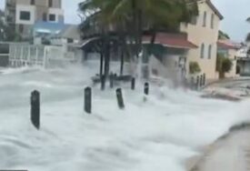 (VIDEO) KOSI SVE PRED SOBOM Uragan pete kategorije pogodio Karibe, pogledajte kako izgleda ovo čudovište iz svemira