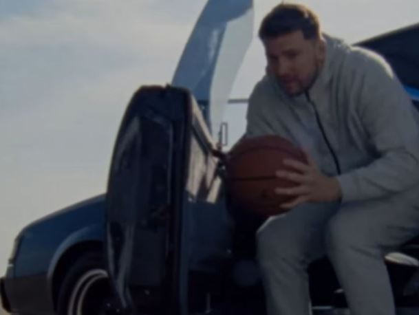 (VIDEO) LUKA DONČIĆ U GLAVNOJ ULOZI Numera legendarne srpske pjevačice našla se u spotu Majkla Džordana