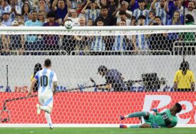(VIDEO) Martines na penal ruletu spasio Mesija: Argentina kroz iglene uši do polufinala Kopa Amerika