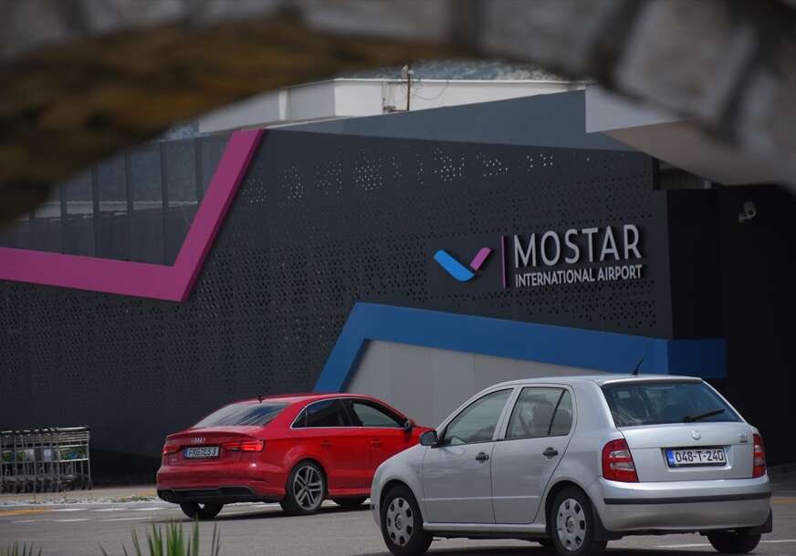 Mostar povezan s Evropom: Prvi avion sletio u Palermo, slijede i druge destinacije