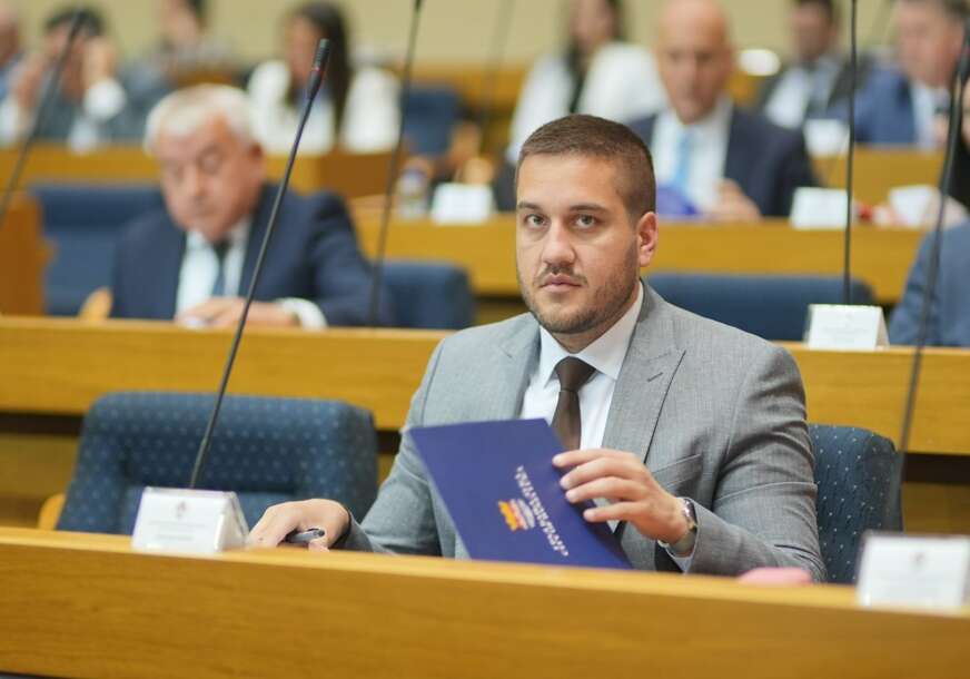 "Sitna duša, KOKOŠAR" Drinić reagovao na izjavu Željka Vidačkovića da ga je PREVARIO ZA 5.000 KM