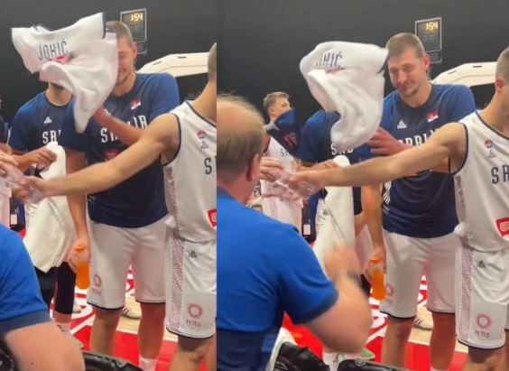 (VIDEO) NE MOŽE BIZARNIJE Nikola Jokić ostao u čudu, evo šta se desi kada ekonom zaboravi dres tik pred početak utakmice