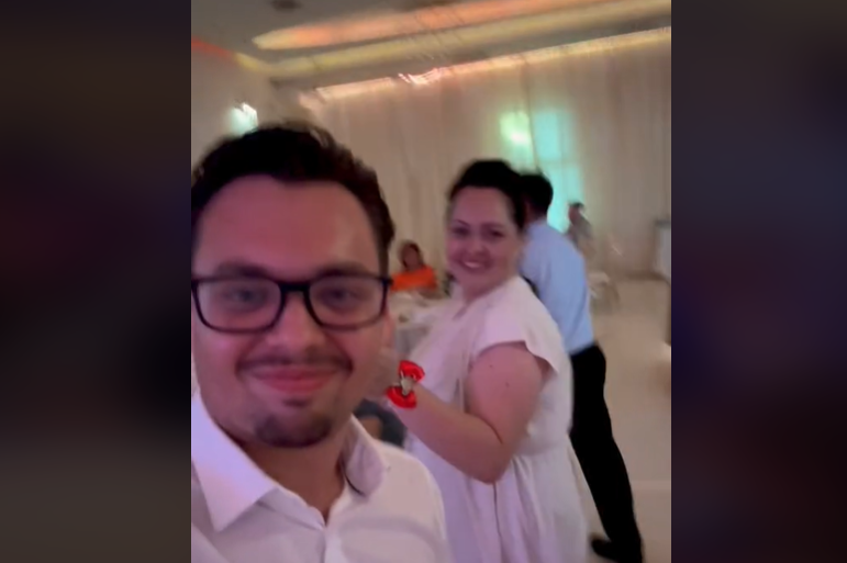 (VIDEO) "RAKIJA JE BILA VRHUNSKA" Hrvat prvi put osjetio čari srpske svadbe