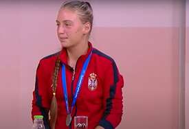 Srbija ima novo čudo: Mlada Teodora Kostović prošla u četvrtfinale Vimbldona