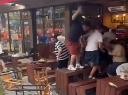(VIDEO) OPŠTI HAOS U DORTMUNDU Velika tuča navijača Holandije i Engleske, letjele stolice i sijevale pesnice