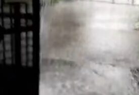 (VIDEO) POTOP U HUMSKOJ Nevrijeme poplavilo stadion Partizana