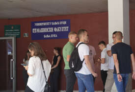 DILEME, PRITISCI, NEIZVJESNOST Maturanti se suočavaju sa jednom od NAJVAŽNIJIH odluka u životu, ŠTA STUDIRATI