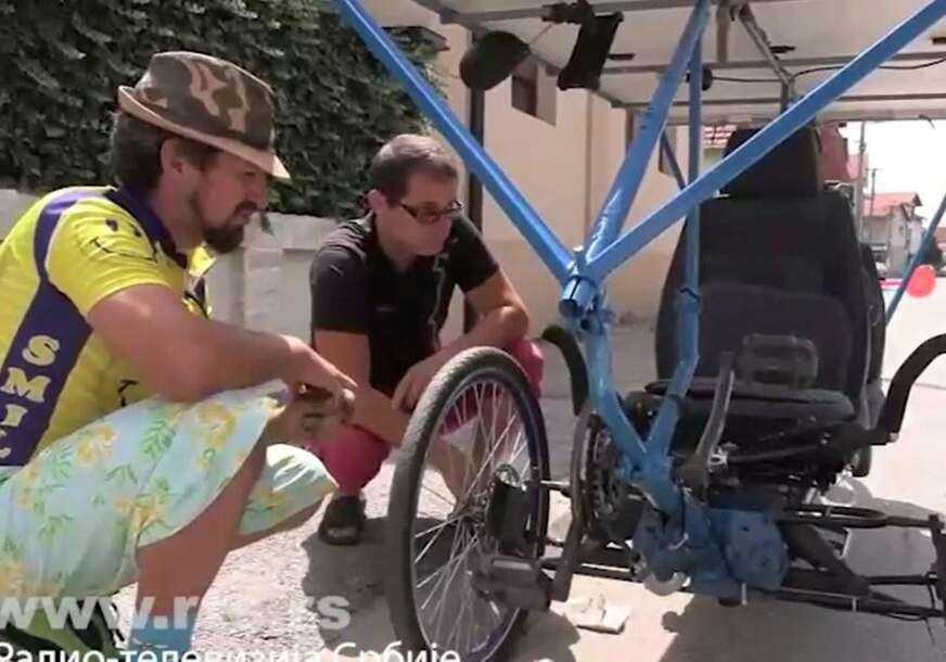 (FOTO) „Možeš da ga voziš cijeli dan“ Dalibor iz Leskovca je na SOLARNOM TRICIKLU prošao cijelu Evropu