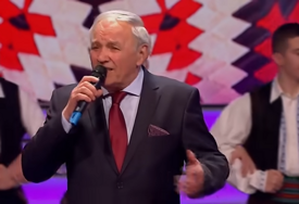 "ŽENA MI JE PREMINULA NA RUKAMA" Teška sudbina poznatog pjevača, jednog sina je sahranio