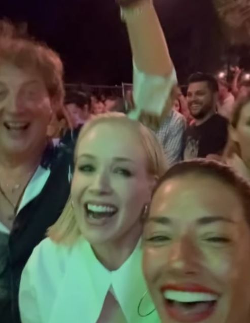 Jovana Joksimović i Jelena Rozga