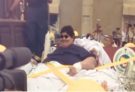 (VIDEO, FOTO) Danas je mršaviji od manekena: Najdeblji tinejdžer na svijetu IMAO 609 KILOGRAMA, do bolnice ga prenijeli viljuškarom