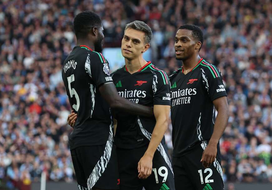 (FOTO) Arsenal nosi bodove u London: Aston Vila pala u drugom poluvremenu