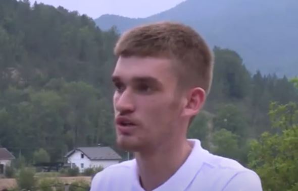 Luka Sikirić ima farmu krava kod Višegrada