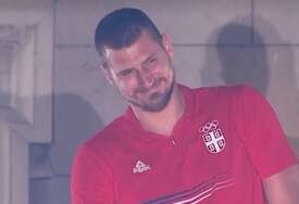 (FOTO) Nikola Jokić ne mijenja destinaciju za odmor: Košarkaš ponovo STIGAO U BiH, raftingu na Tari se vraća svako malo