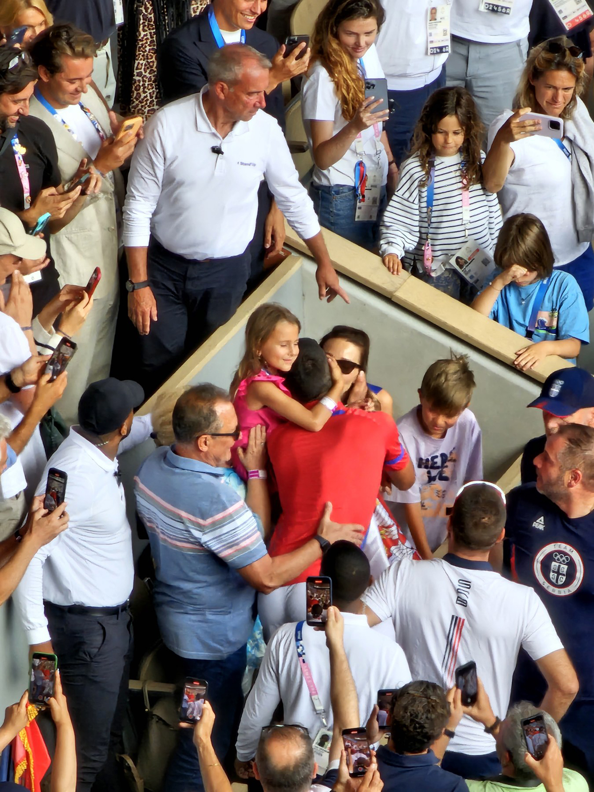 Novak Đoković slavi s porodicom olimpijsko zlato