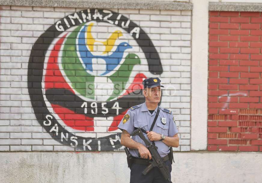 (VIDEO, FOTO) Srpskainfo na mjestu stravičnog zločina: Pogledajte fotografije iz Sanskog Mosta gdje je DOMAR POČINIO TROSTRUKO UBISTVO