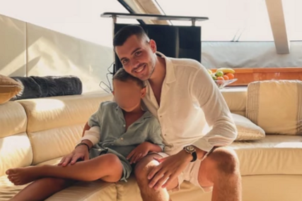 Viktor Živojinovć sa Prijovićkinim sinom